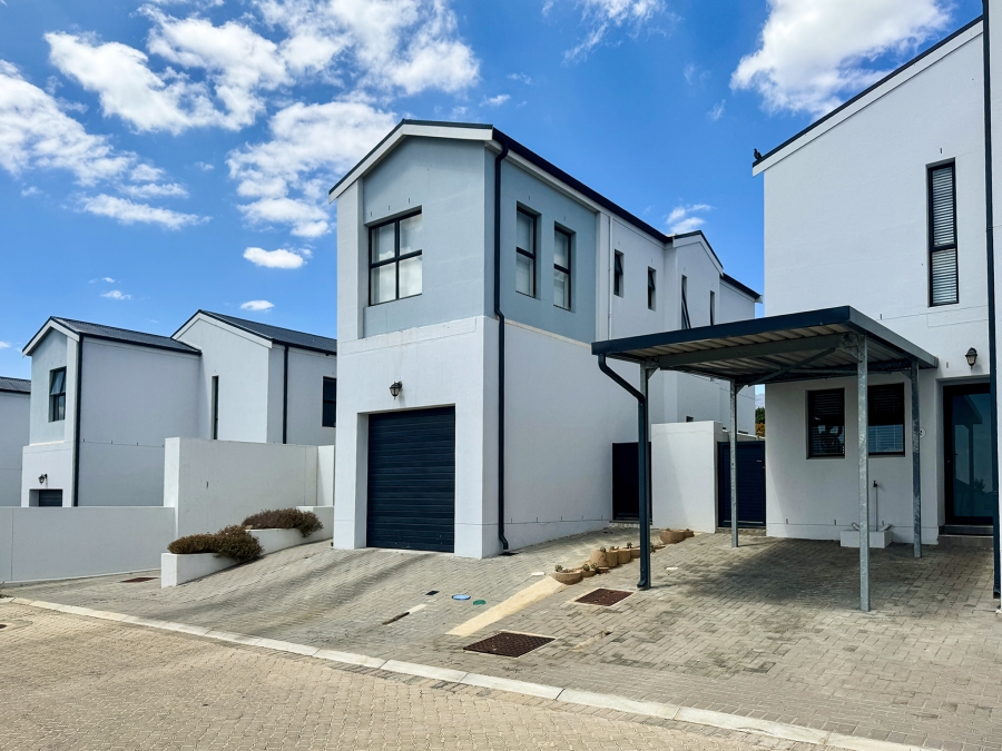 To Let 3 Bedroom Property for Rent in Wellington Central Western Cape